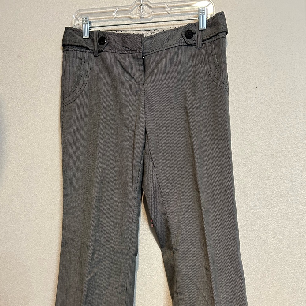 Detailed woman’s trouser
